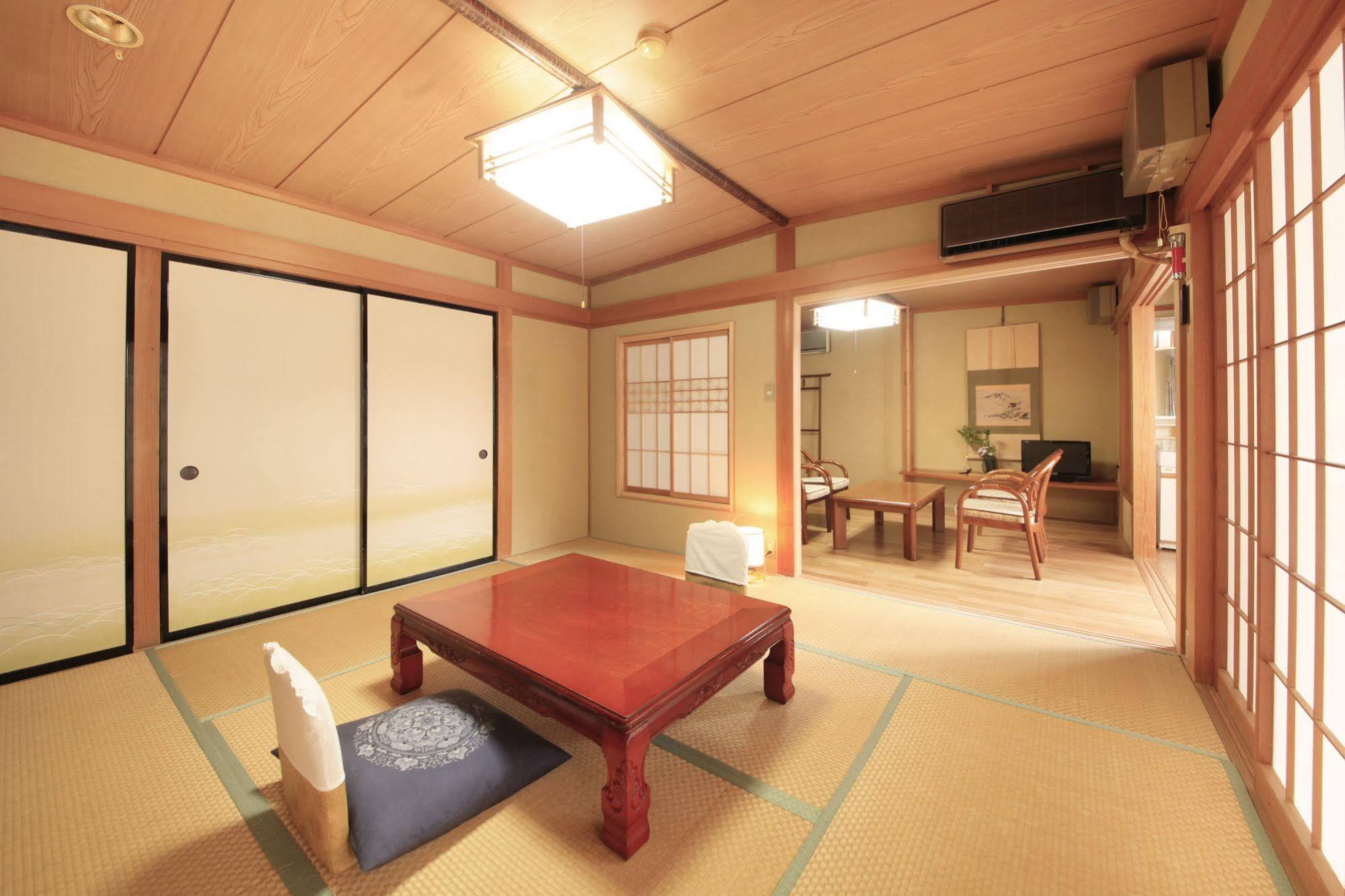 Yudanaka Seifuso Hotel Yamanouchi  Bagian luar foto
